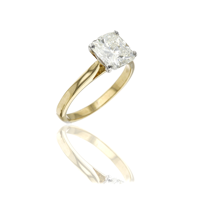18ct Yellow Gold Cushion 2.00ct Diamond Ring
